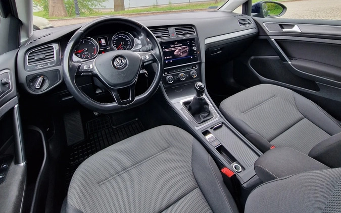Volkswagen Golf cena 52800 przebieg: 171000, rok produkcji 2019 z Warszawa małe 232